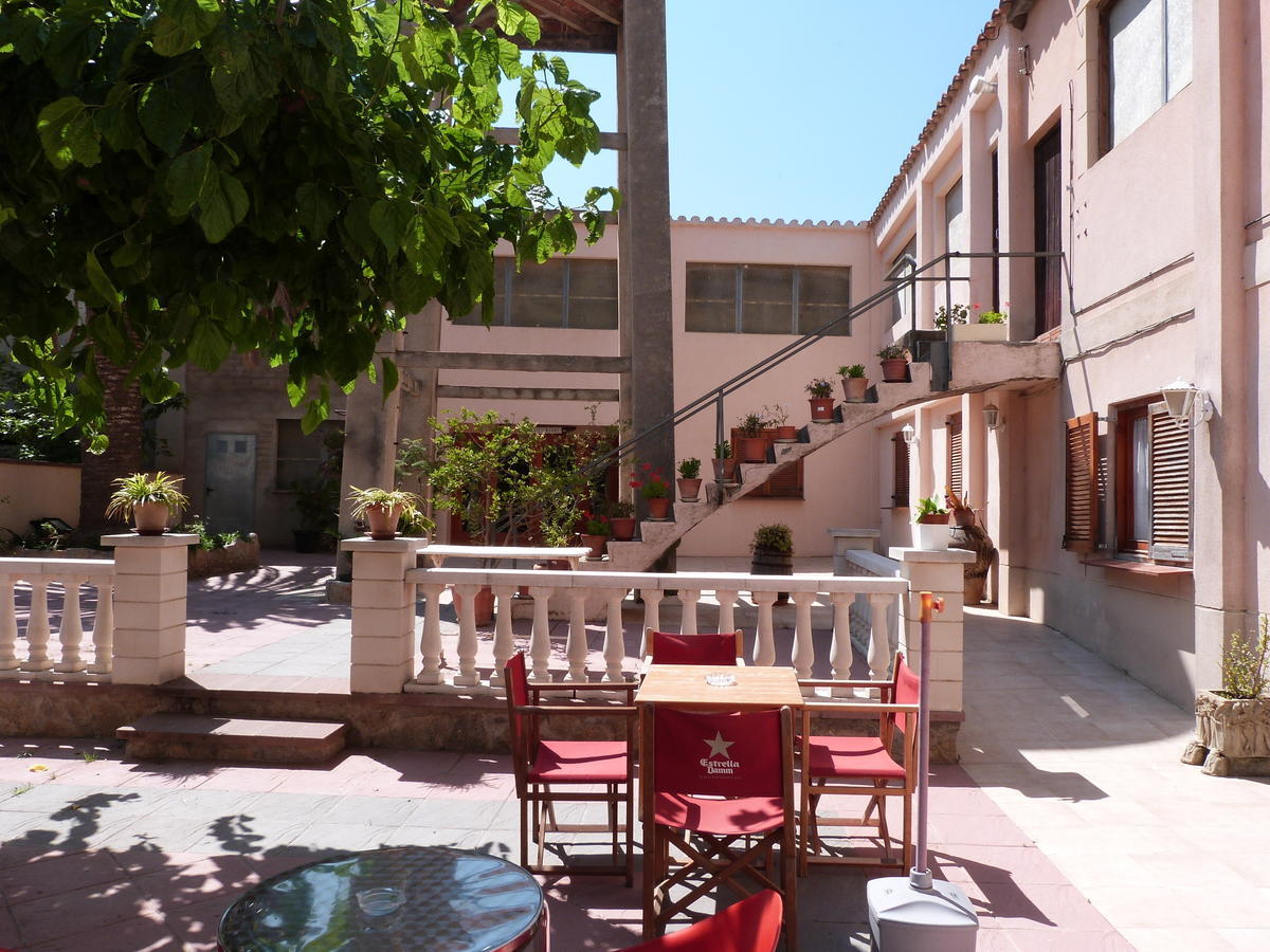 Ca L'Amadeu Hotel Vilanova de Escornalbou Exterior photo