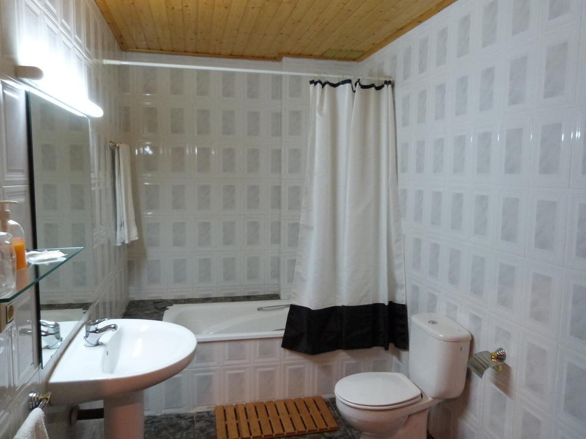 Ca L'Amadeu Hotel Vilanova de Escornalbou Room photo