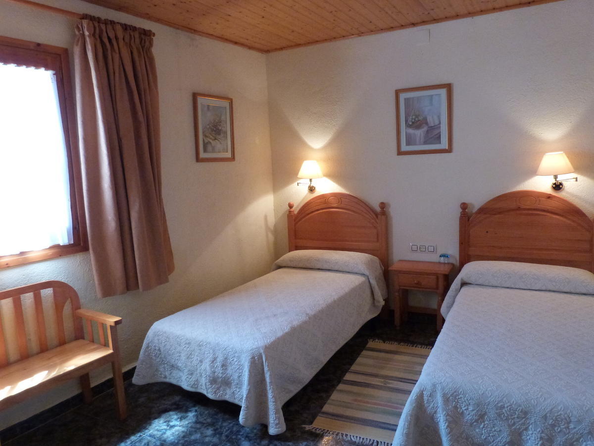 Ca L'Amadeu Hotel Vilanova de Escornalbou Room photo